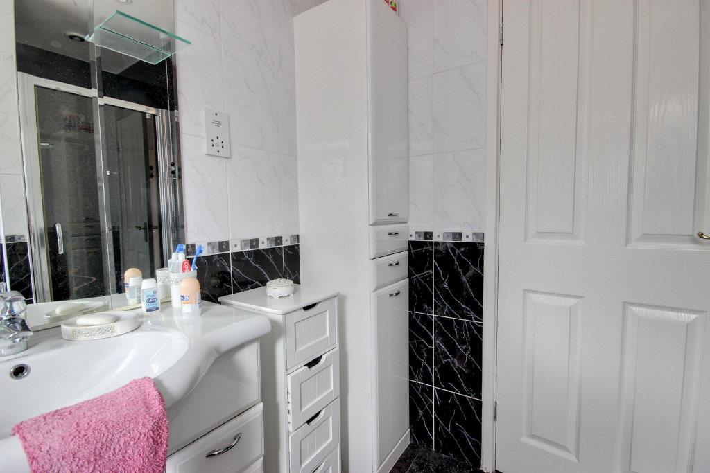 Willerby Low Road, Cottingham